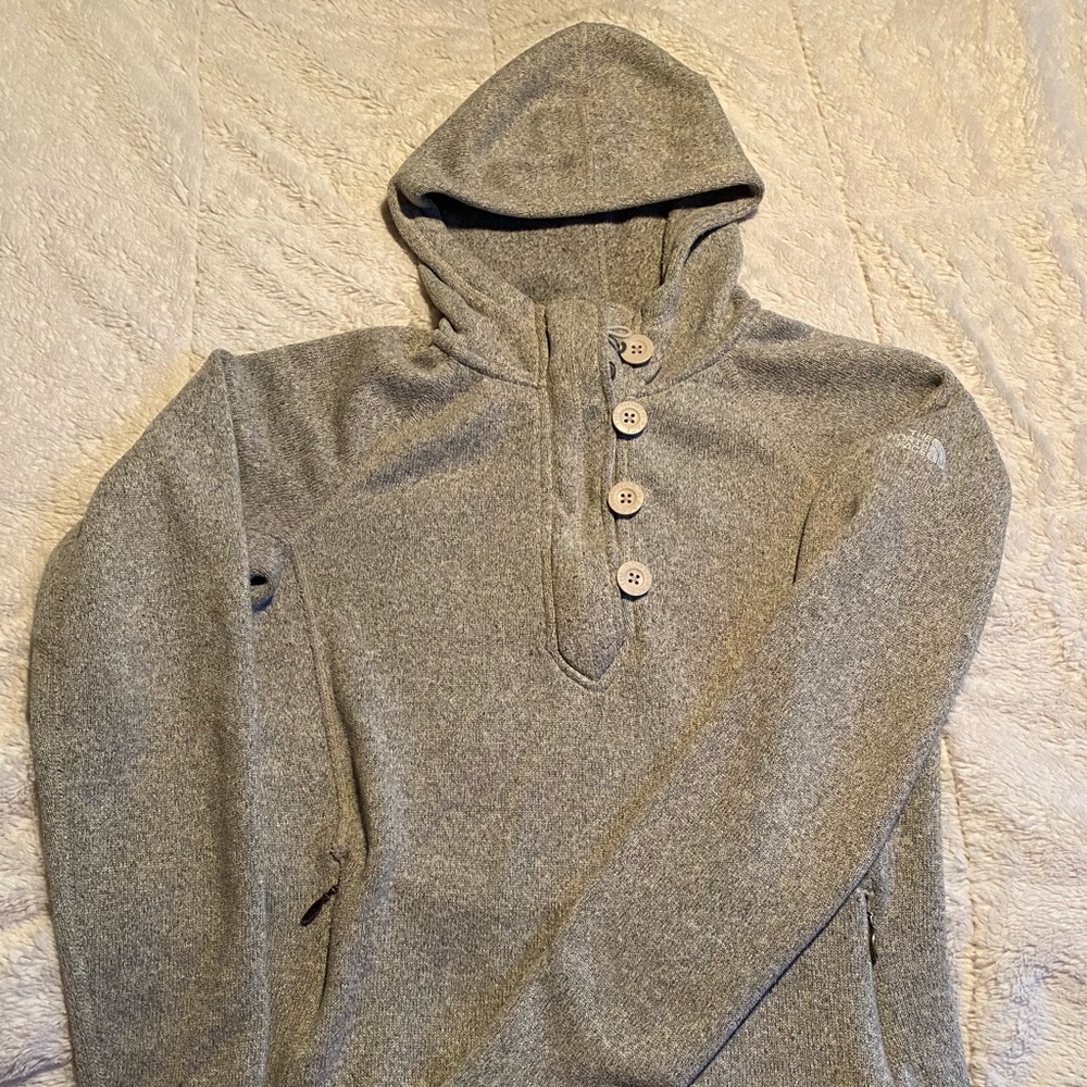 NorthFace Women’s Heather Grey Pullover Size Small